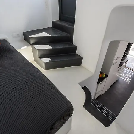 The Luna With Jacuzzi