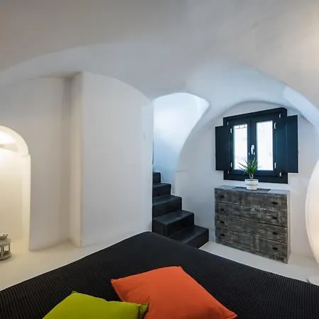 The Luna With Jacuzzi * Emporio (Santorini)