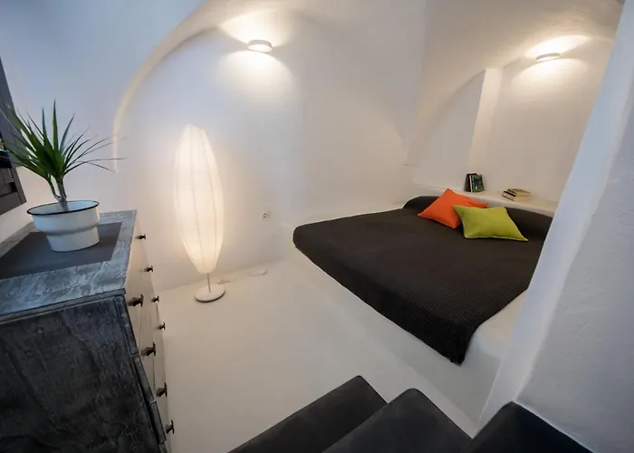 The Luna With Jacuzzi