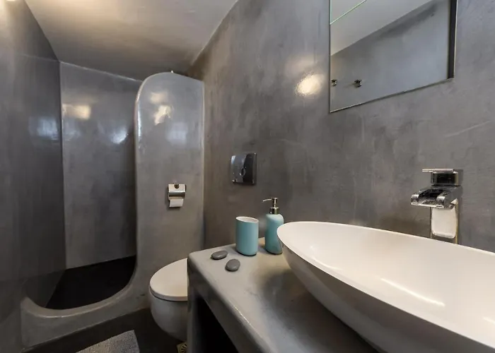 The Luna With Jacuzzi * Emporio (Santorini)