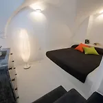 The Luna With Jacuzzi