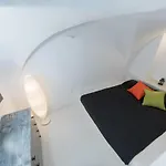 The Luna With Jacuzzi 아파트