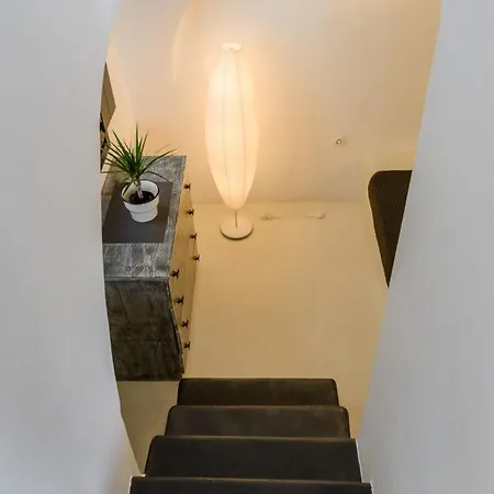 The Luna With Jacuzzi *