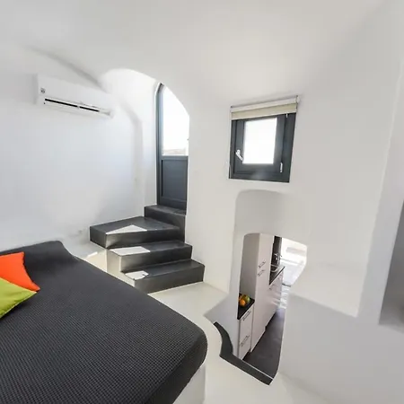 The Luna With Jacuzzi * Emporio (Santorini)