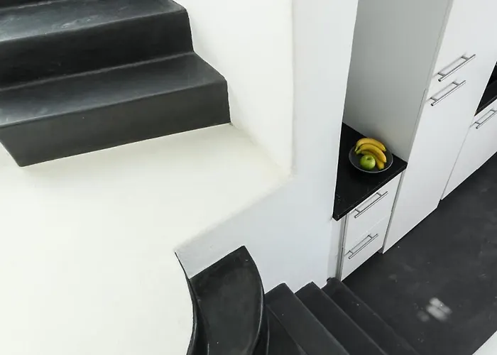 The Luna With Jacuzzi Apartment